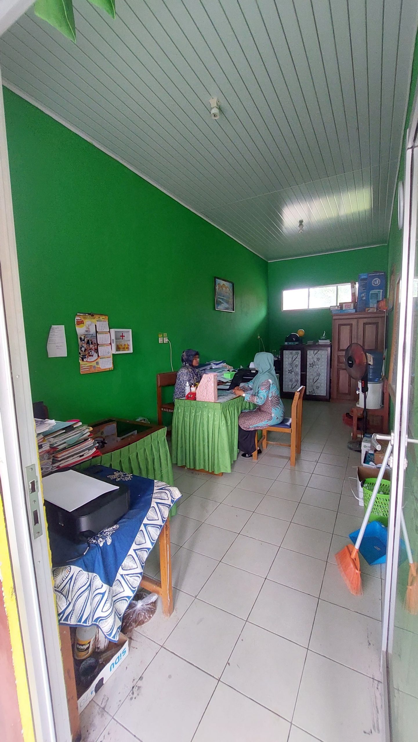 Ruang Administrasi dan Keuangan